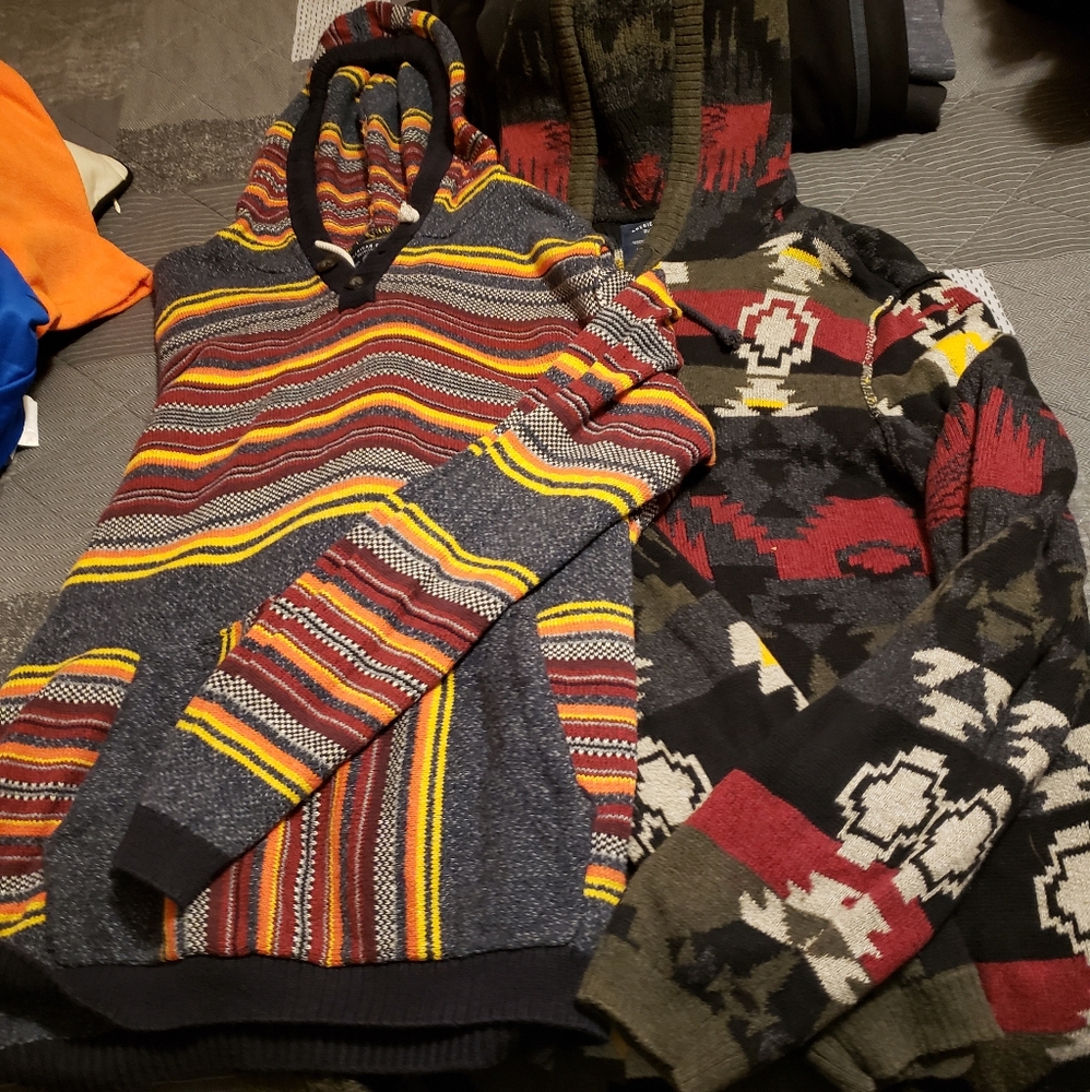 American Eagle Hooded Sweaters